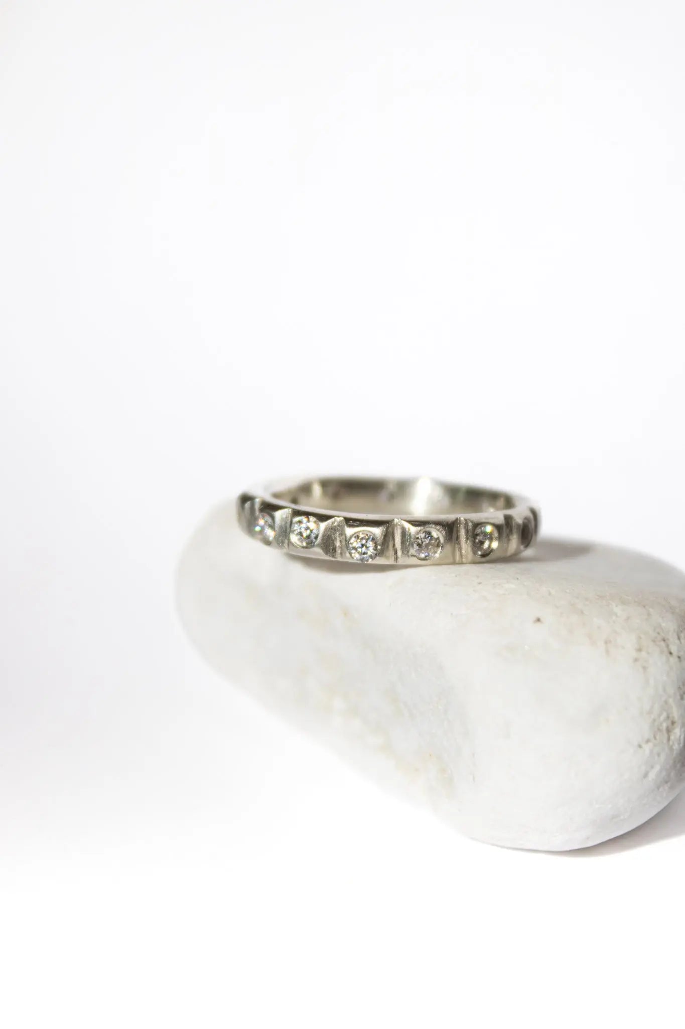 Silver ring with Moissanites ORI Jewelry ORI Jewelry