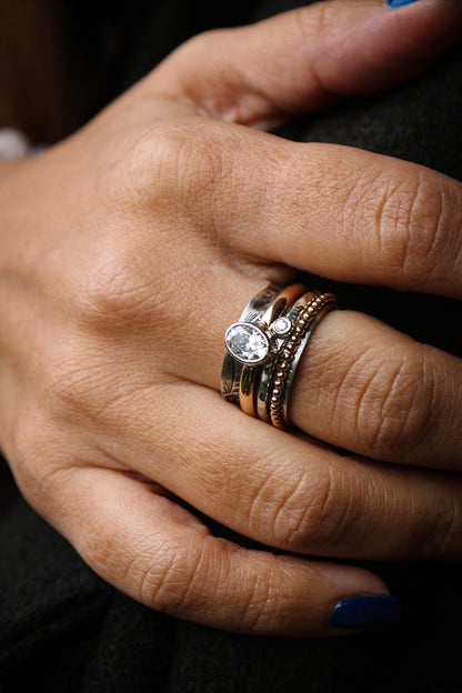 Spinner ring with Moissanite