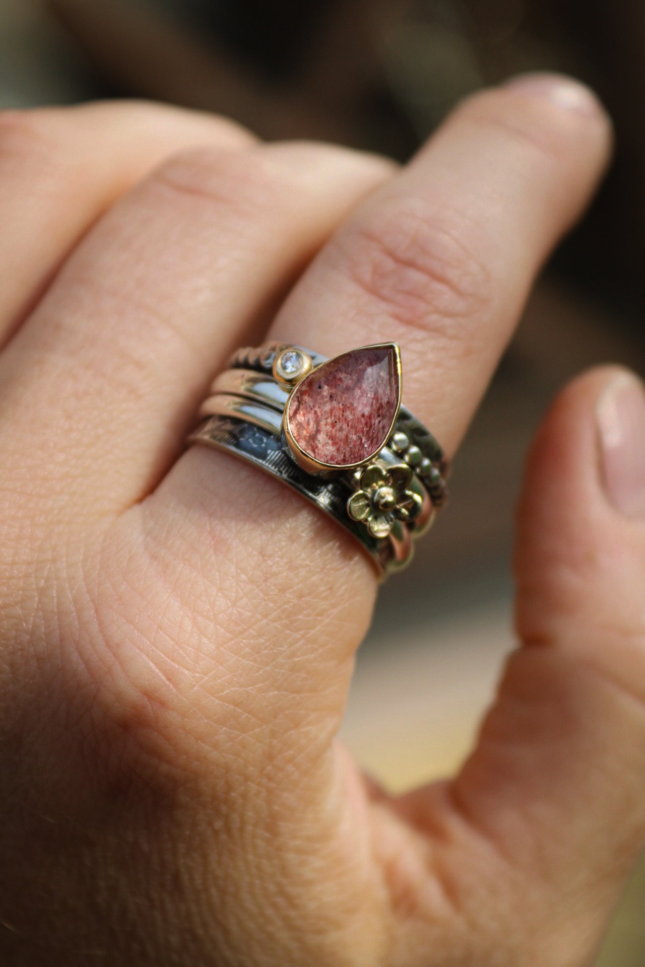 Strawberry Quartz Spinner Ring (8.5)