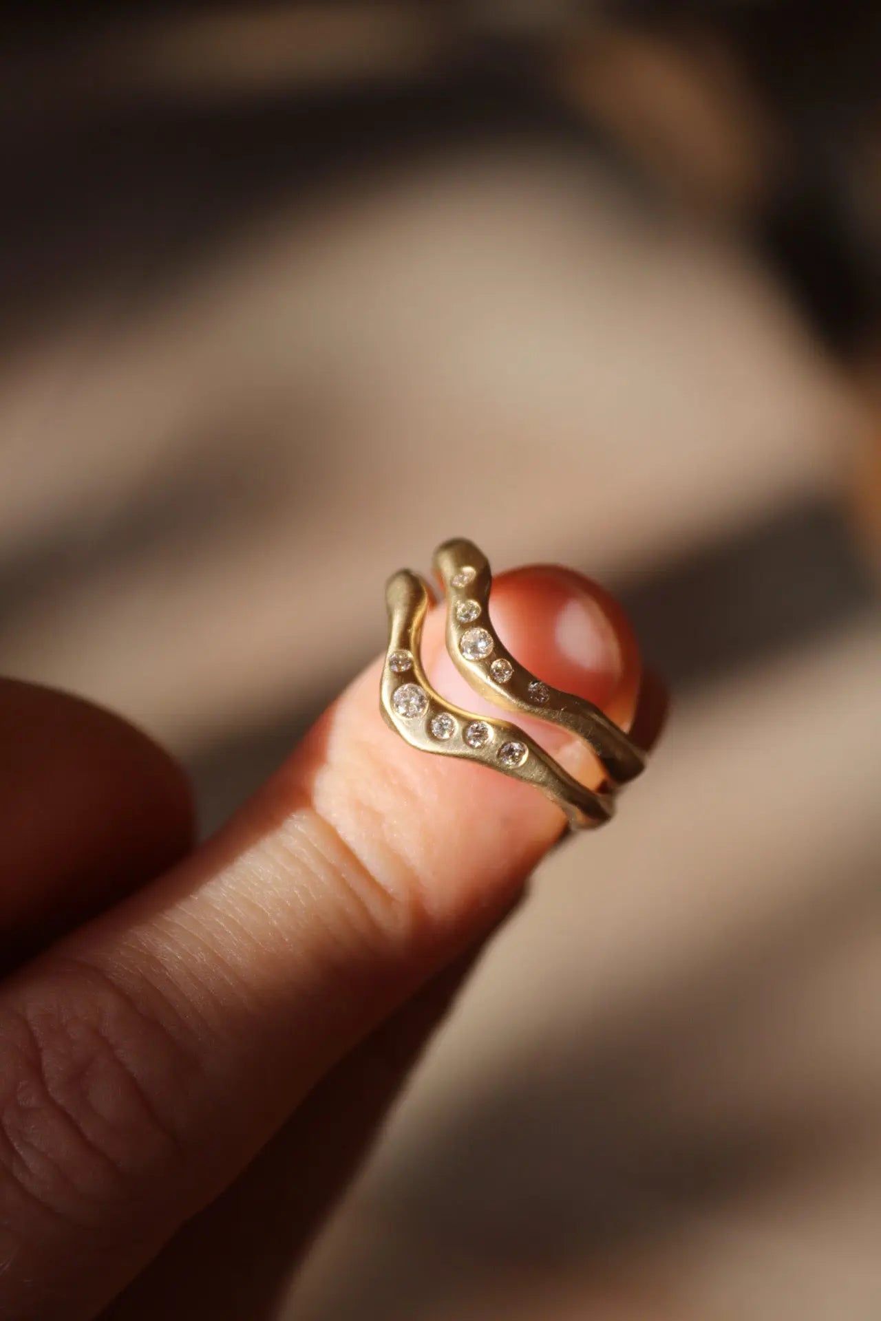 Lisey Gold Wave ring with diamonds ORI Jewelry ORI Jewelry